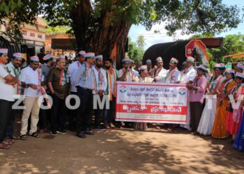 ಪುತ್ತೂರು: ಉಪ್ಪಿನಂಗಡಿ-ವಿಟ್ಲ ಬ್ಲಾಕ್ ಕಾಂಗ್ರೆಸ್ ಕಾರ್ಮಿಕ ಘಟಕದಿಂದ ಕೇಂದ್ರ, ರಾಜ್ಯ ಸರಕಾರದ ವಿರುದ್ಧ ಪ್ರತಿಭಟನೆ