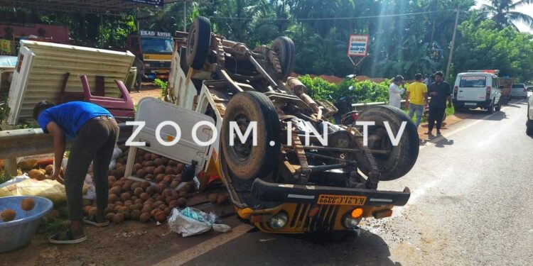 ಪುತ್ತೂರು : ಚಾಲಕನ ನಿಯಂತ್ರಣ ತಪ್ಪಿ ಪಿಕಪ್ ಪಲ್ಟಿ