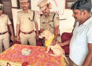 ರಕ್ಷಿತ್ ಶೆಟ್ಟಿ ಚಿತ್ರದಿಂದ ಪ್ರೇರಣೆ: ಮಂಗಳೂರಿನ ಶ್ವಾನದಳದ ನಾಯಿಗೆ “ಚಾರ್ಲಿ”ಎಂದು ನಾಮಕರಣ