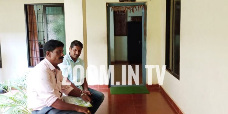 ಕೋಡಿಂಬಾಡಿ: ಸಂಜೀವಿನಿ ಒಕ್ಕೂಟದ ಮುಖ್ಯ ಪುಸ್ತಕ ಬರಹಗಾರರನ್ನು ಬದಲಾಯಿಸಲು ಆಗ್ರಹ: ಗ್ರಾ.ಪಂ. ಸದಸ್ಯರಿಂದ ತಾಲೂಕು ಕಚೇರಿ ಮುಂಭಾಗ ಪ್ರತಿಭಟನೆ:; ನೂತನ ಎಂ.ಬಿ.ಕೆ. ಆಯ್ಕೆ ಮಾಡಲು ಇ.ಓ. ಆದೇಶ