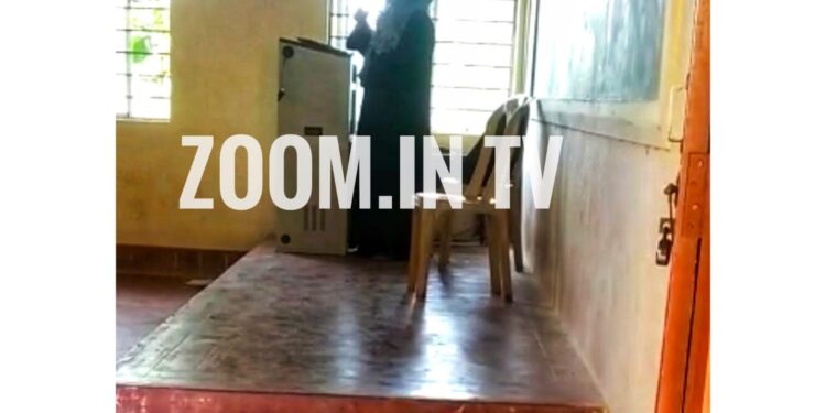 ಪುತ್ತೂರು ಹಿಜಾಬ್ ಧರಿಸಿ ತರಬೇತಿ ಕಾರ್ಯಾಗಾರ – ವಿಡಿಯೋ ವೈರಲ್ ..!! ಹಿಂ.ಜಾ.ವೇ. ಖಂಡನೆ : ಸೂಕ್ತ ಕ್ರಮಕ್ಕೆ ಆಗ್ರಹ