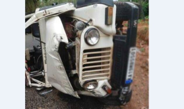 ಕಾರ್ಕಳ: ಮುಂಡ್ಕೂರು ಸಮೀಪ ಜೀಪ್ ಪಲ್ಟಿ: ಯುವತಿ ಮೃತ್ಯು:; ಮೂವರು ಗಂಭೀರ