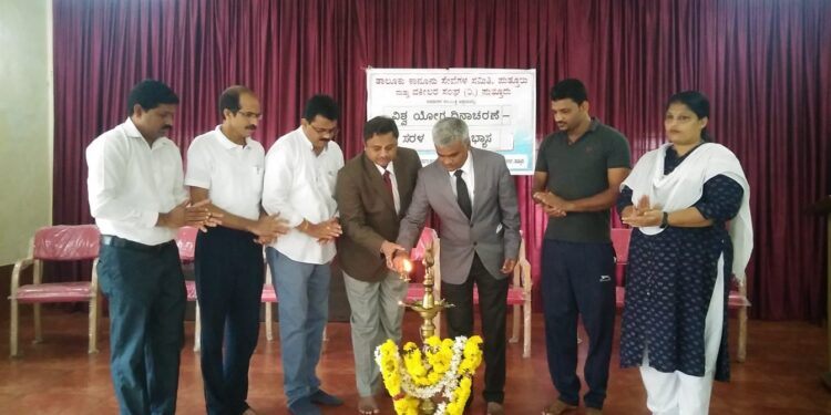 ಪುತ್ತೂರು: ವಕೀಲರ ಸಂಘದಿಂದ ‘ವಿಶ್ವ ಯೋಗ ದಿನಾಚರಣೆ ಹಾಗೂ ಸರಳ ಯೋಗಾಭ್ಯಾಸ’