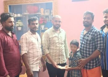 ಅನಾರೋಗ್ಯದಿಂದ ಬಳಲುತ್ತಿರುವ ಪುಟ್ಟ ಬಾಲಕನ ಚಿಕಿತ್ಸೆಗೆ ಸಹಾಯಹಸ್ತ ಚಾಚಿದ ಉದ್ಯಮಿ ಪ್ರಶಾಂತ್ ಗೌಡ ಮತ್ತು ಸ್ನೇಹಿತರು: ಬಾಲಕನ ಪೂರ್ಣ ಚಿಕಿತ್ಸೆಗೆ ಬೇಕಿದೆ ದಾನಿಗಳ ನೆರವು