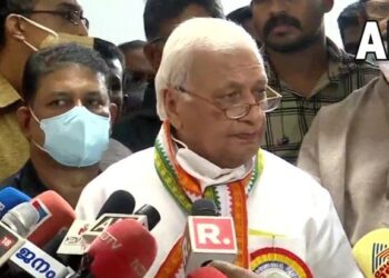 ‘ಧರ್ಮನಿಂದನೆಗೆ ಶಿರಚ್ಛೇಧವೇ ಶಿಕ್ಷೆ ಎಂದು ಮದರಸದಲ್ಲಿ ಕಲಿಸಲಾಗುತ್ತದೆ’- ಕೇರಳ ರಾಜ್ಯಪಾಲ ಆರಿಫ್ ಮೊಹಮ್ಮದ್ ಆರೋಪ