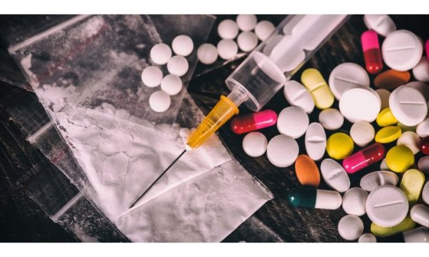 ಪುತ್ತೂರು: ಮೋಜು-ಮಸ್ತಿಯಲ್ಲಿ ತೊಡಗಿದ್ದ ಯುವಕರನ್ನು ವಶಕ್ಕೆ ಪಡೆದ ಪೊಲೀಸ್ ಉಪನಿರೀಕ್ಷಕ ರಾಜೇಶ್ ಮತ್ತು ತಂಡ: ವೈದ್ಯಕೀಯ ಪರೀಕ್ಷೆಯಲ್ಲಿ ಗಾಂಜಾ ಸೇವನೆ ದೃಢ:; ಐವರ ವಿರುದ್ಧ ಪ್ರಕರಣ ದಾಖಲು..!!