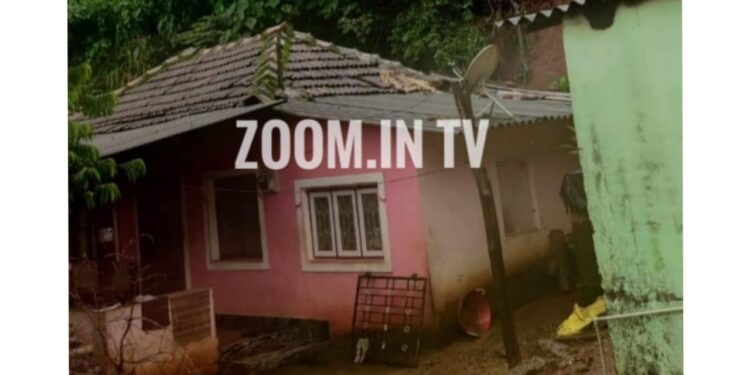 ಮೂಡುಬಿದಿರೆ: ಮನೆಯಲ್ಲಿಯೇ ಅಕ್ರಮ ಕಸಾಯಿಖಾನೆ: ಪೊಲೀಸ್ ದಾಳಿ:; ಆರೋಪಿಗಳು ಪರಾರಿ: ಜಾನುವಾರುಗಳು ವಶಕ್ಕೆ