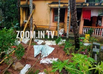 ಪುತ್ತೂರು: ಕಂಪೌಂಡ್ ಬಳಿಯ ಮಣ್ಣು ಕುಸಿತ: ಅಪಾಯದ ಅಂಚಿನಲ್ಲಿ ಮನೆ