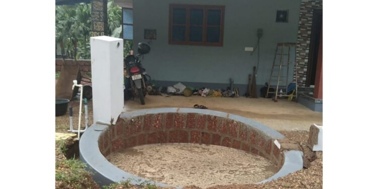 ಪಾಣಾಜೆ: ಮನೆಯ ಮುಂಭಾಗದ ಬಾವಿ ಕುಸಿತ: ಅಪಾಯದಲ್ಲಿ ಮನೆ