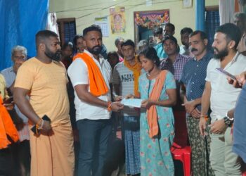 ಕೇವಲ ಒಂದು ವಾಟ್ಸಪ್ ಸ್ಟೇಟಸ್ ಗೇ ಮರುಗಿ ಸಹಾಯ ಹಸ್ತ ಚಾಚಿದ ಬಂಟ್ವಾಳ ಬಜರಂಗದಳ