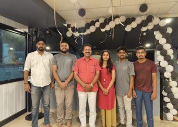 ಪುತ್ತೂರು: “ಗಯ ಕಾಂಟಿನೆಂಟಲ್ ಕಿಚನ್” ಗೆ ಶಾಸಕ ಸಂಜೀವ ಮಠಂದೂರು ಭೇಟಿ