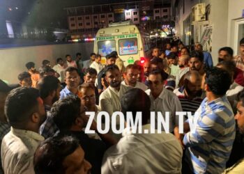 ಸುಳ್ಯ: ಗುಂಪು ಹಲ್ಲೆಗೊಳಗಾಗಿ ಹತ್ಯೆಯಾದ ಯುವಕನ ಕುಟುಂಬಕ್ಕೆ ಪರಿಹಾರಕ್ಕೆ ಮುಖಂಡರ ಪಟ್ಟು: ಆಸ್ಪತ್ರೆಯ ಬಿಲ್ಲು ಪಾವತಿಗೆ ಜಿಲ್ಲಾ ಆಡಳಿತ ಒಪ್ಪಿಗೆ: ಪೋಸ್ಟ್ ಮಾರ್ಟಂಗೆ ವೆನ್ಲಾಕ್ ತಲುಪಿದ ಮಸೂದ್ ಮೃತದೇಹ: ರಾತ್ರಿ ಬೆಳ್ಳಾರೆ ಮಸೀದಿ ತಲುಪಲಿರುವ ಮೃತದೇಹ