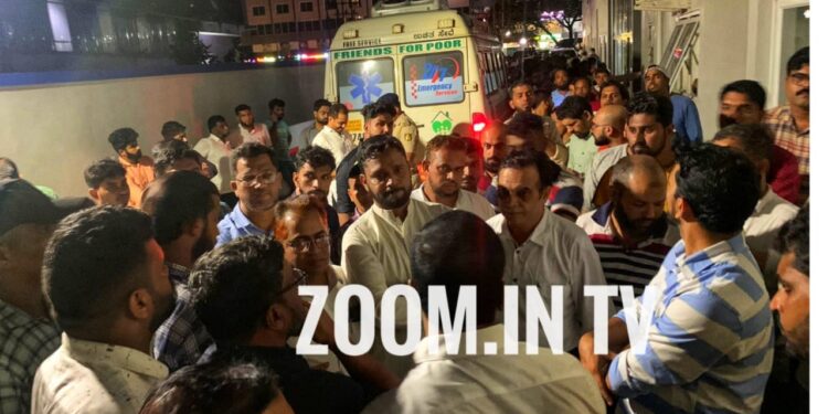 ಸುಳ್ಯ: ಗುಂಪು ಹಲ್ಲೆಗೊಳಗಾಗಿ ಹತ್ಯೆಯಾದ ಯುವಕನ ಕುಟುಂಬಕ್ಕೆ ಪರಿಹಾರಕ್ಕೆ ಮುಖಂಡರ ಪಟ್ಟು: ಆಸ್ಪತ್ರೆಯ ಬಿಲ್ಲು ಪಾವತಿಗೆ ಜಿಲ್ಲಾ ಆಡಳಿತ ಒಪ್ಪಿಗೆ: ಪೋಸ್ಟ್ ಮಾರ್ಟಂಗೆ ವೆನ್ಲಾಕ್ ತಲುಪಿದ ಮಸೂದ್ ಮೃತದೇಹ: ರಾತ್ರಿ ಬೆಳ್ಳಾರೆ ಮಸೀದಿ ತಲುಪಲಿರುವ ಮೃತದೇಹ