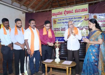 ಪೆರ್ಲಂಪಾಡಿ: ರಕ್ತದಾನ ಶಿಬಿರ, ಮಧುಮೇಹ ತಪಾಸಣೆ ‌ಮತ್ತು ರಕ್ತದೊತ್ತಡ ತಪಾಸಣೆ ಹಾಗೂ ಯೋಧರೋರ್ವರಿಗೆ ಸನ್ಮಾನ ಕಾರ್ಯಕ್ರಮ