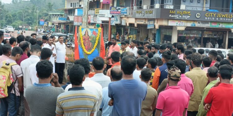 ಈಶ್ವರಮಂಗಲ: ಹಿಂ.ಜಾ. ವೇ. ವತಿಯಿಂದ ‘ಕಾರ್ಗಿಲ್ ವಿಜಯೋತ್ಸವ’