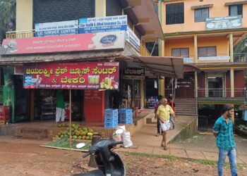 ಬಿಜೆಪಿ ಮುಖಂಡ ಪ್ರವೀಣ್ ಹತ್ಯೆ ಹಿನ್ನೆಲೆ: ವಿಟ್ಲದಲ್ಲಿಯೂ ಅಂಗಡಿ ಮುಂಗಟ್ಟುಗಳು ಬಂದ್: ಬಿಗಿ ಪೊಲೀಸ್  ಬಂದೋಬಸ್ತ್