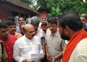 ಹಿಂದೂ ನಾಯಕ ಪ್ರವೀಣ್ ನೆಟ್ಟಾರ್ ಹತ್ಯೆ ಪ್ರಕರಣವನ್ನು ಸೂಕ್ತ ತನಿಖೆ ಆಗ್ರಹಿಸಿ ಹಾಗೂ ಕರಾವಳಿಯಲ್ಲಿ ರಾಷ್ಟ್ರೀಯ ತನಿಖಾ ದಳ ಸ್ಥಾಪಿಸುವಂತೆ ಮುಖ್ಯಮಂತ್ರಿಗಳಿಗೆ ವಿಶ್ವ ಹಿಂದೂ ಪರಿಷದ್ ಬಜರಂಗದಳ ವತಿಯಿಂದ ಮನವಿ