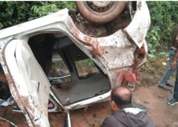 ಕಡಬ: ನಿಯಂತ್ರಣ ತಪ್ಪಿಕಾರು ಪಲ್ಟಿ: ಇಬ್ಬರಿಗೆ ಗಾಯ
