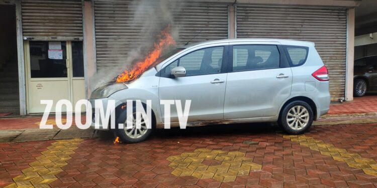 ಪುತ್ತೂರು: ನಿಲ್ಲಿಸಿದ್ದ ಕಾರಿನಲ್ಲಿ ಆಕಸ್ಮಿಕ ಬೆಂಕಿ: ಬ್ಯಾಟರಿ ಸ್ಫೋಟ