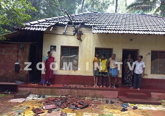 ವಿಟ್ಲ: ವಿದ್ಯುತ್ ಸರ್ವಿಸ್ ವೈಯರ್ ಮೇಲೆ ಅಡಿಕೆ ಮರ ಬಿದ್ದು ಮನೆಗೆ ಹಾನಿ..!!!