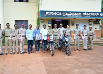 ಪುತ್ತೂರು: ಗ್ರಾಮಾಂತರ ಠಾಣಾ ಪೊಲೀಸರಿಂದ ಭರ್ಜರಿ ಕಾರ್ಯಾಚರಣೆ: ಇಬ್ಬರು ಅಂತರ್ ರಾಜ್ಯ ಸರಗಳ್ಳರ ಬಂಧನ:; ಎರಡು ಬೈಕ್ ಹಾಗೂ ಚಿನ್ನಾಭರಣ ವಶಕ್ಕೆ