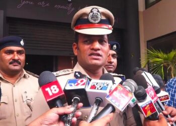 ಮಂಗಳೂರು ಪಬ್ ದಾಳಿ ಪ್ರಕರಣ: ಸ್ಥಳಕ್ಕೆ ಭೇಟಿ ನೀಡಿದ ಪೊಲೀಸ್ ಕಮೀಷನರ್ ಏನಂದ್ರು..!??