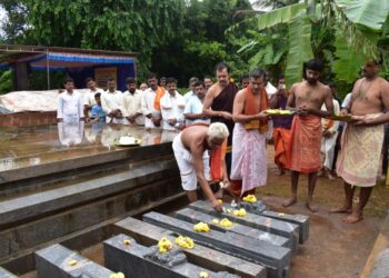 ಇರುಂದೂರು: ಶ್ರೀ ಲಕ್ಷ್ಮಿನರಸಿಂಹ ದೇವಸ್ಥಾನದ ದಾರಂದ ಮುಹೂರ್ತ