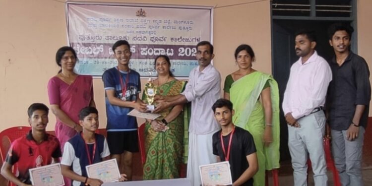 ಟೇಬಲ್ ಟೆನ್ನಿಸ್ ಪಂದ್ಯಾಟದಲ್ಲಿ ವಿವೇಕಾನಂದ ಪ.ಪೂ ಕಾಲೇಜಿನ ಬಾಲಕರ ತಂಡ ಜಿಲ್ಲಾಮಟ್ಟಕ್ಕೆ ಆಯ್ಕೆ