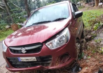 ವಿಟ್ಲ: ಚಾಲಕನ ನಿಯಂತ್ರಣ ತಪ್ಪಿ ಮೋರಿಗೆ ಡಿಕ್ಕಿ ಹೊಡೆದ ಕಾರು..!!