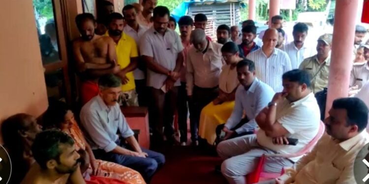 ಗುಡ್ಡ ಕುಸಿದು ಇಬ್ಬರು ಬಾಲಕಿಯರು ಸಾವು: ಸಂತ್ರಸ್ತ ಕುಟುಂಬಕ್ಕೆ ಸರ್ಕಾರದಿಂದ 11 ಲಕ್ಷ ರೂ. ಪರಿಹಾರ