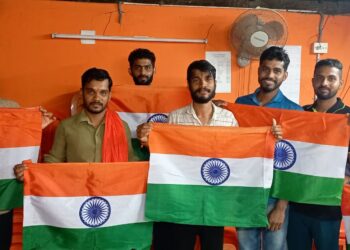 ‘ಹರ್ ಘರ್ ತಿರಂಗಾ’ ಅಭಿಯಾನ: ವಿಟ್ಲ ಬಿಜೆಪಿ ಮಹಾ ಶಕ್ತಿಕೇಂದ್ರ ವತಿಯಿಂದ ಬೂತ್ ಗಳಿಗೆ ಧ್ವಜ ಹಸ್ತಾಂತರ