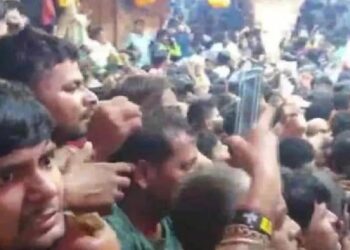 ಕೃಷ್ಣ ಜನ್ಮಾಷ್ಟಮಿ ವೇಳೆ ನೂಕುನುಗ್ಗಲು: ಮಥುರಾದ ಬಂಕೆ ಬಿಹಾರಿ ದೇವಸ್ಥಾನದಲ್ಲಿ ಉಸಿರುಗಟ್ಟಿ ಇಬ್ಬರು ಭಕ್ತರು ಸಾವು