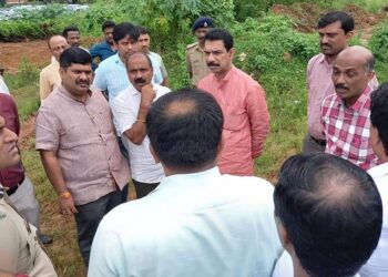 (ಸೆ.2) ಮಂಗಳೂರಿಗೆ ಪ್ರಧಾನಿ ಭೇಟಿ ಹಿನ್ನೆಲೆ: ಸಂಸದರು ಮತ್ತು ಶಾಸಕರು ಗೋಲ್ಡ್ ಪಿಂಚ್ ಸಿಟಿ ಮೈದಾನಕ್ಕೆ ಭೇಟಿ: ಸಿದ್ಧತೆಗಳ ಕುರಿತು ಪರಿಶೀಲನೆ