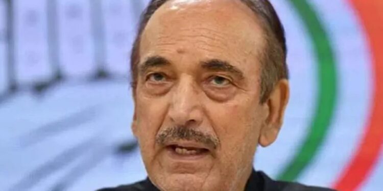 ಕಾಂಗ್ರೆಸ್​ನ ಪ್ರಾಥಮಿಕ ಸದಸ್ಯತ್ವ ಸೇರಿದಂತೆ ಎಲ್ಲಾ ಸ್ಥಾನಗಳಿಗೆ ರಾಜೀನಾಮೆ ನೀಡಿದ ಗುಲಾಂ ನಬಿ ಆಜಾದ್..!!