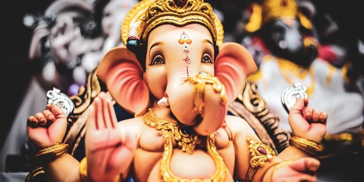 ಈ ಬಾರಿ ನಿರ್ಬಂಧ ರಹಿತ ಗಣೇಶೋತ್ಸವ: ವಿಘ್ನ ನಿವಾರಕನ ಹಬ್ಬಕ್ಕೆ ಎಲ್ಲಾ ವಿಘ್ನಗಳೂ ದೂರ..!!