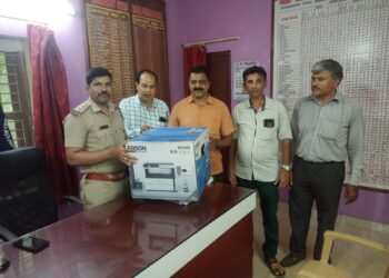 ವಿಟ್ಲ: ಲಯನ್ಸ್ ಜಿಲ್ಲೆ 317- ಡಿ ಪ್ರಾಂತ್ಯ 7 ರ ಪ್ರಾಂತ್ಯ ಸಮ್ಮೇಳನದ ಸಲಹೆಗಾರ ಸತೀಶ್ ಕುಮಾರ್ ಆಳ್ವ ರವರಿಂದ ಪೊಲೀಸ್ ಠಾಣೆಗೆ ಪ್ರಿಂಟರ್ ಕೊಡುಗೆ