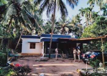 ವಿಟ್ಲ: ರಾಜ್ಯ ಪೊಲೀಸ್ ಇಲಾಖೆ ನಿರ್ದೇಶನದಂತೆ ಬಂಟ್ವಾಳ, ವಿಟ್ಲ ಪೊಲೀಸರಿಂದ ವ್ಯಕ್ತಿಯೋರ್ವನ ಮನೆಗೆ ದಾಳಿ..!!!