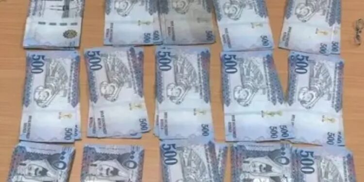 ಮಂಗಳೂರು: 5.77 ಲಕ್ಷ ರೂ. ಮೌಲ್ಯದ ವಿದೇಶಿ ಕರೆನ್ಸಿ ವಶ..!!