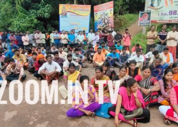 ತಿಂಗಳಾಡಿ: ಹಿಂದೂ ಯುವತಿ ಜೊತೆ ಅಸಭ್ಯವಾಗಿ ವರ್ತಿಸಿದ ಪ್ರಕರಣ: ಹಿಂದೂ ಕಾರ್ಯಕರ್ತರು, ಮಹಿಳೆಯರಿಂದ ರಸ್ತೆ ತಡೆದು ಪ್ರತಿಭಟನೆ..!!!
