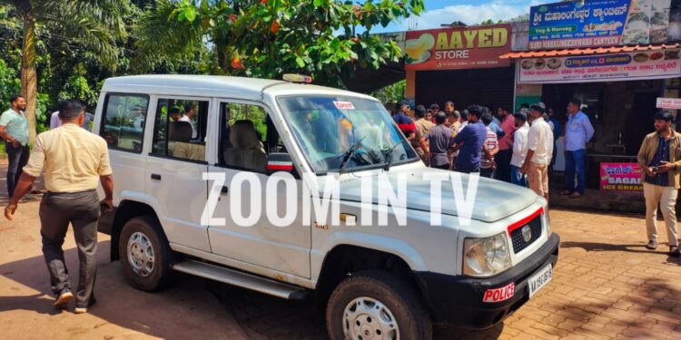 ಪುತ್ತೂರು: ಅನ್ಯಕೋಮಿನ ಯುವಕರ ಜೊತೆ ಹಿಂದೂ ಯುವತಿಗೆ ಸಂಪರ್ಕ..!??? ರೈಲ್ವೇ ನಿಲ್ದಾಣದಲ್ಲಿ ಜಮಾಯಿಸಿದ ಹಿಂದೂ ಸಂಘಟನೆ ಕಾರ್ಯಕರ್ತರು..!!!