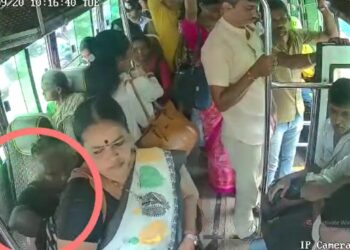 ಬಸ್ ನಲ್ಲಿ ಪ್ರಯಾಣಿಸುತ್ತಿದ್ದ ಸರಕಾರಿ ಅಧಿಕಾರಿಯ ಪರ್ಸ್ ಕಳವು: ಸಿಸಿ ಕ್ಯಾಮರಾದಲ್ಲಿ ಕೃತ್ಯ ಬಯಲು:; ಕಳವುಗೈದ ಮಹಿಳೆ ಪತ್ತೆ..!!