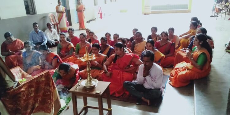 ವಿಟ್ಲ: ವಿಠ್ಠಲ್ ಜೇಸೀಸ್ ಆಂಗ್ಲ ಮಾಧ್ಯಮ ಪ್ರೌಢಶಾಲೆಯಲ್ಲಿ ಗಾಂಧಿ ಜಯಂತಿ ಮತ್ತು ಶಾರದಾ ದೇವಿಯ ಪೂಜೆ