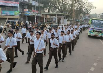 ಪುತ್ತೂರು: ಆರ್.ಎಸ್.ಎಸ್. ನಿಂದ  ಘೋಷ್ ಸಹಿತ ಪಥಸಂಚಲನ