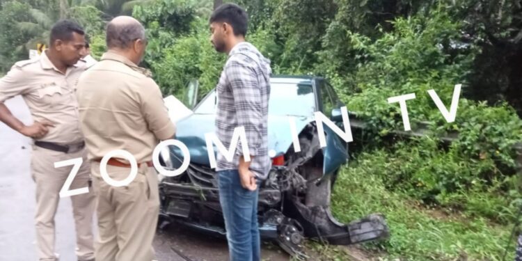 ಅಮ್ಚಿನಡ್ಕ: ಸ್ಕಿಡ್ ಆಗಿ ಕಾರು ಪಲ್ಟಿ : ಪ್ರಯಾಣಿಕರಿಗೆ ಗಾಯ..!!