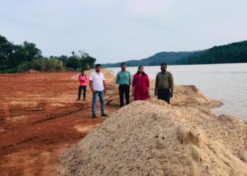 ಬಂಟ್ವಾಳ: ಮರಳು ಅಡ್ಡೆಗೆ ಅಧಿಕಾರಿಗಳ ದಾಳಿ : 100 ಮೆಟ್ರಿಕ್ ಟನ್ ಮರಳು, ವಾಹನ ವಶಕ್ಕೆ..!!