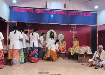 ನರಿಮೊಗರು: ಸಾಂದೀಪನಿ ಗ್ರಾಮೀಣ ವಿದ್ಯಾಸಂಸ್ಥೆಯಲ್ಲಿ ಶಾರದಾ ಪೂಜೆ