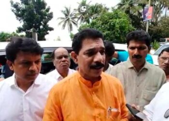 ಅಧಿಕಾರಿಗಳು ರಾತ್ರಿ ಹೋರಾಟಗಾರರ ಮನೆಗೆ ತೆರಳಿ ನೋಟಿಸ್ ನೀಡಿದ್ದರೆ ಅದು ಸರಿಯಲ್ಲ..!!- ನಳಿನ್ ಕುಮಾರ್ ಕಟೀಲ್