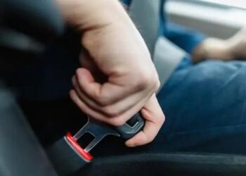 ಇಂದಿನಿಂದ ರಾಜ್ಯದಲ್ಲಿ ಸೀಟ್ ಬೆಲ್ಟ್ ಕಡ್ಡಾಯ ನಿಯಮ ಜಾರಿ : ಉಲ್ಲಂಘಿಸಿದರೆ ದುಬಾರಿ ದಂಡ..!!