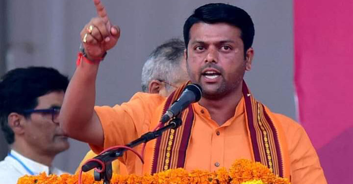 ಶಾಸಕ ಹರೀಶ್ ಪೂಂಜಾ ಅವರ ಕಾರನ್ನು ಅಡ್ಡಗಟ್ಟಿ ಆಯುಧ ತೋರಿಸಿ ಜೀವ ಬೆದರಿಕೆ : ಪ್ರಕರಣ ದಾಖಲು..!!!