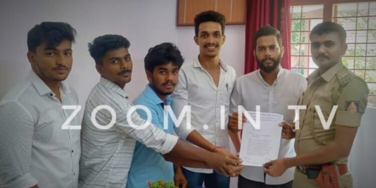 ಪುತ್ತೂರು: ಬಸ್ ನಿಲ್ದಾಣದಲ್ಲಿ ನಡೆಯುವ ಅಹಿತಕರ ಘಟನೆಗಳ ಬಗ್ಗೆ ಸೂಕ್ತ ಕ್ರಮ ಕೈಗೊಳ್ಳುವಂತೆ ಎನ್.ಎಸ್.ಯು.ಐ ಯಿಂದ ಪೊಲೀಸ್ ಠಾಣಾಧಿಕಾರಿಗೆ ಮನವಿ